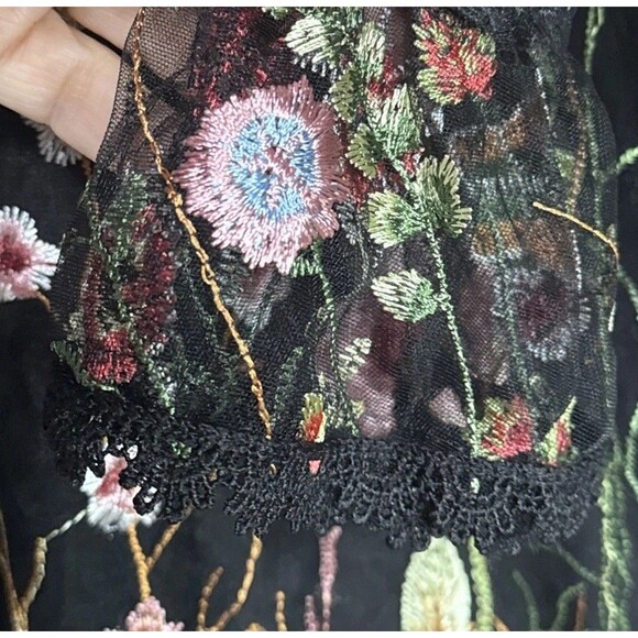 Persun Size M Black Mesh Long Sleeve Blouse Floral Embroidery Cotton Blend Lined - Picture 11 of 13